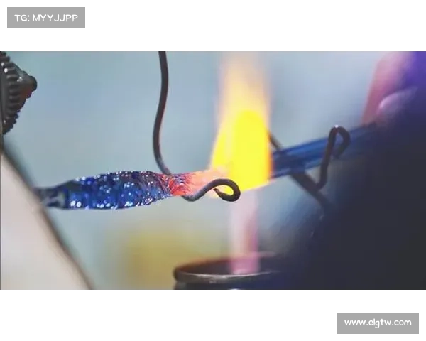 火焰玻璃制作技巧指南:初学者完整教程 火焰玻璃制作技巧指南:初学者完整教程